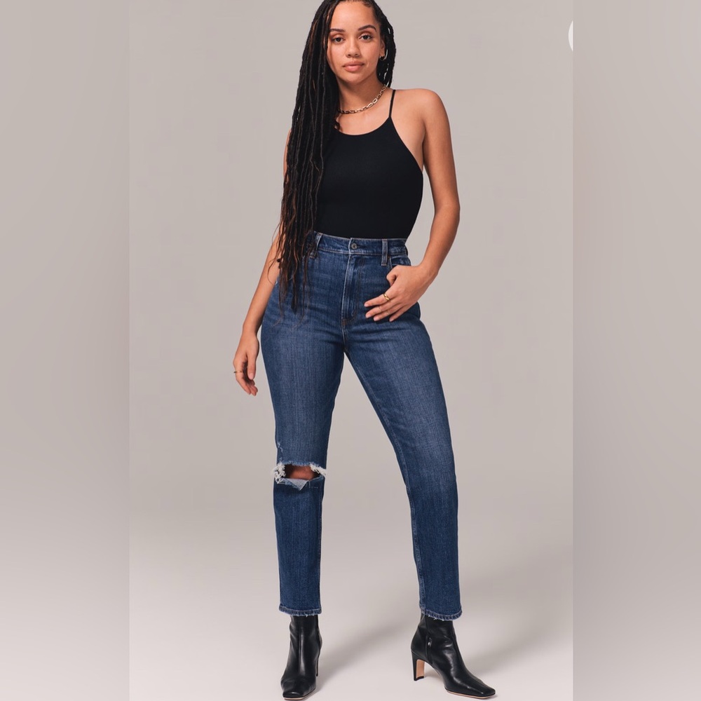 Abercrombie & Fitch Denim Curve Love‎ Mom High Rise Jeans Size 31/12
